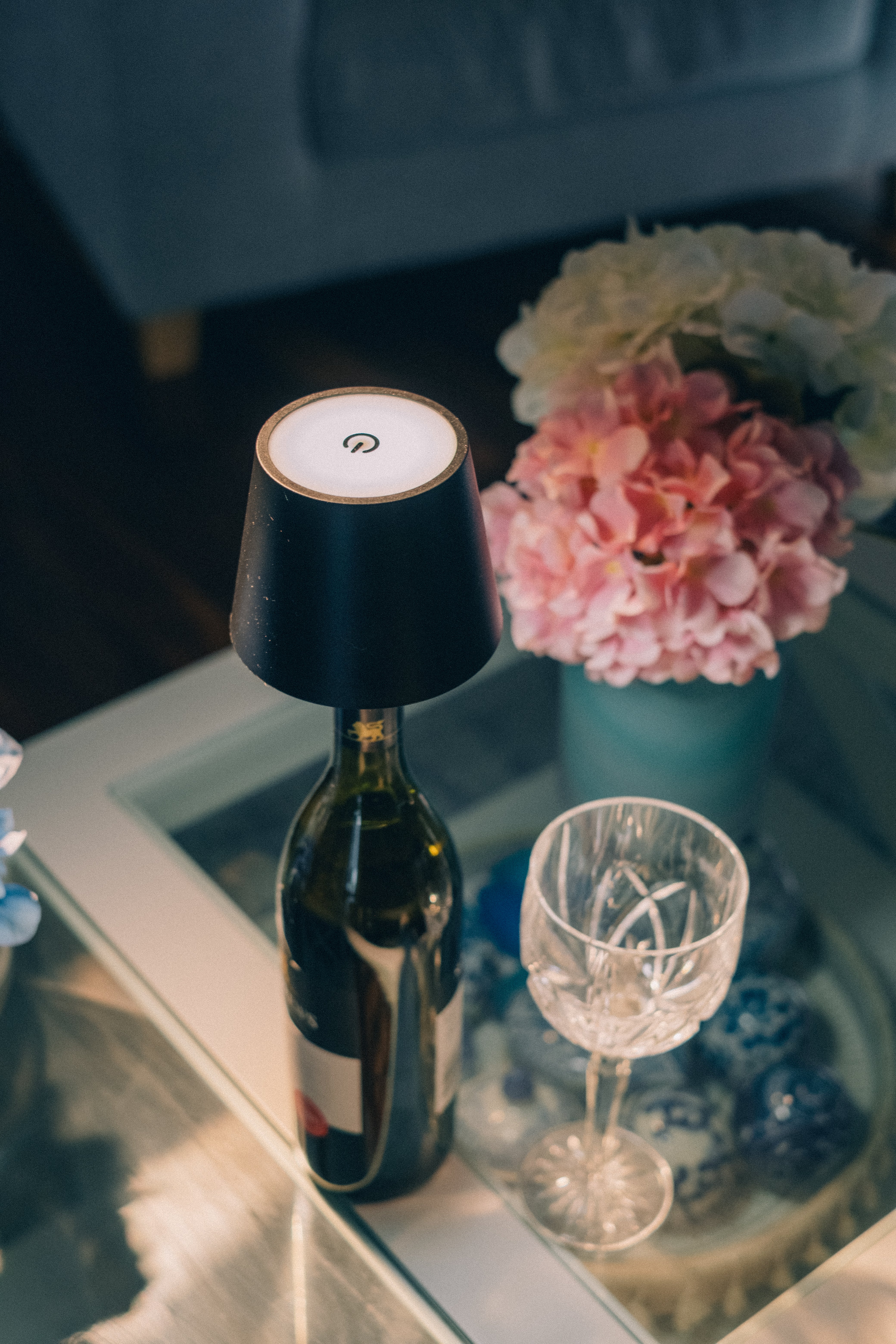 Nikko Bottle Light