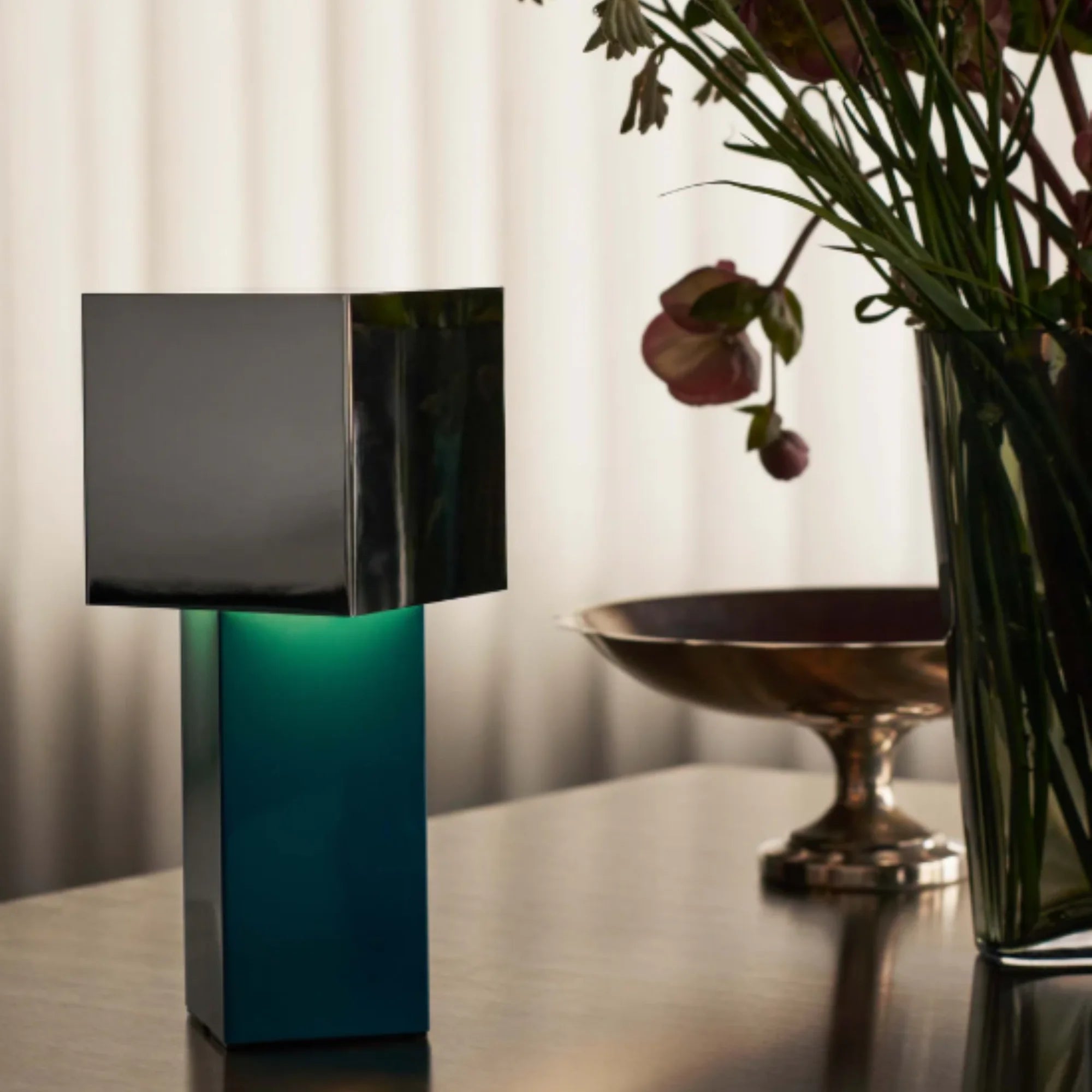 PRE-ORDER | ORUM  Portable Lamp