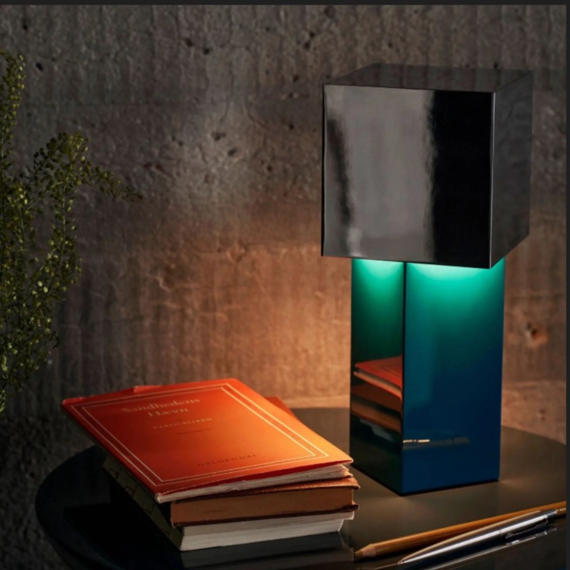 PRE-ORDER | ORUM  Portable Lamp
